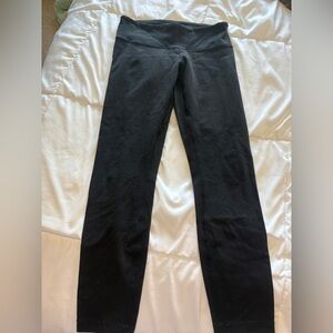 black lululemon leggings